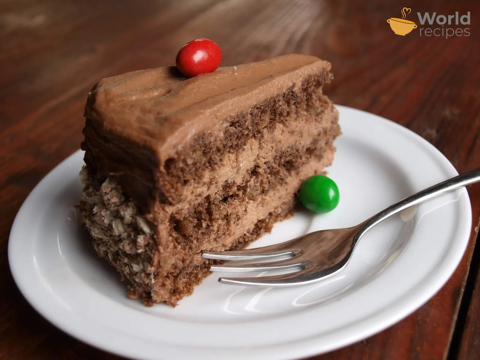 Nutella tortas su maskarponės sūriu ir pieniško šokolado glajus