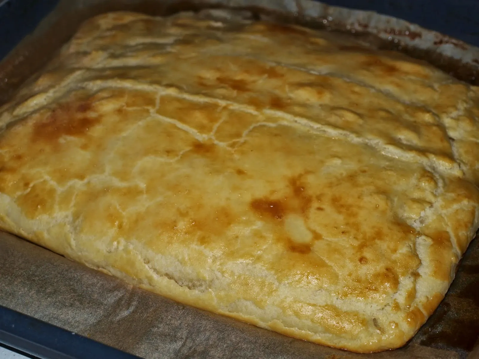 Paprastas mamos obuolių pyragas su grietinine tešla