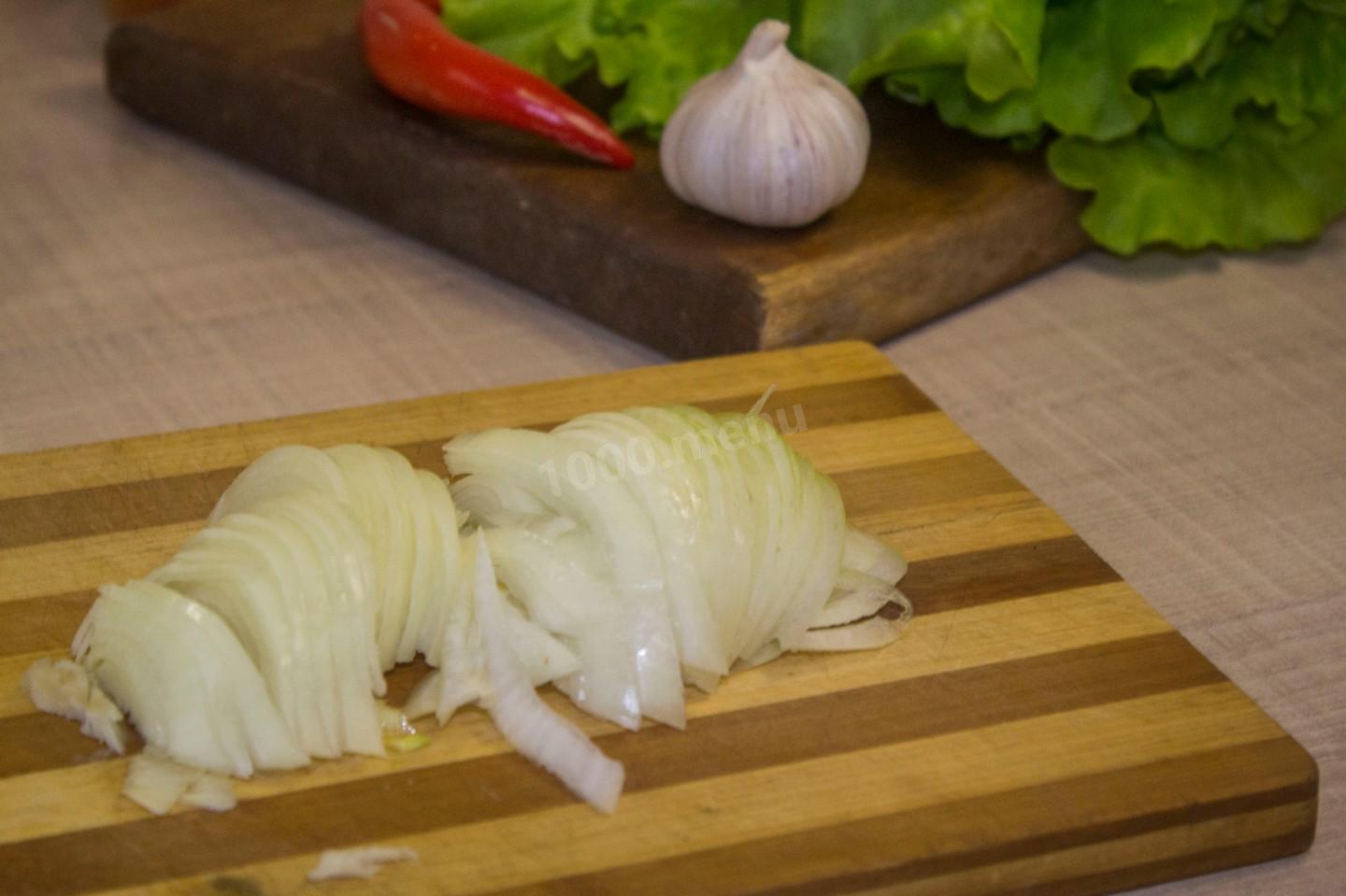 pjaustytas svogūnas pusžiedžiais