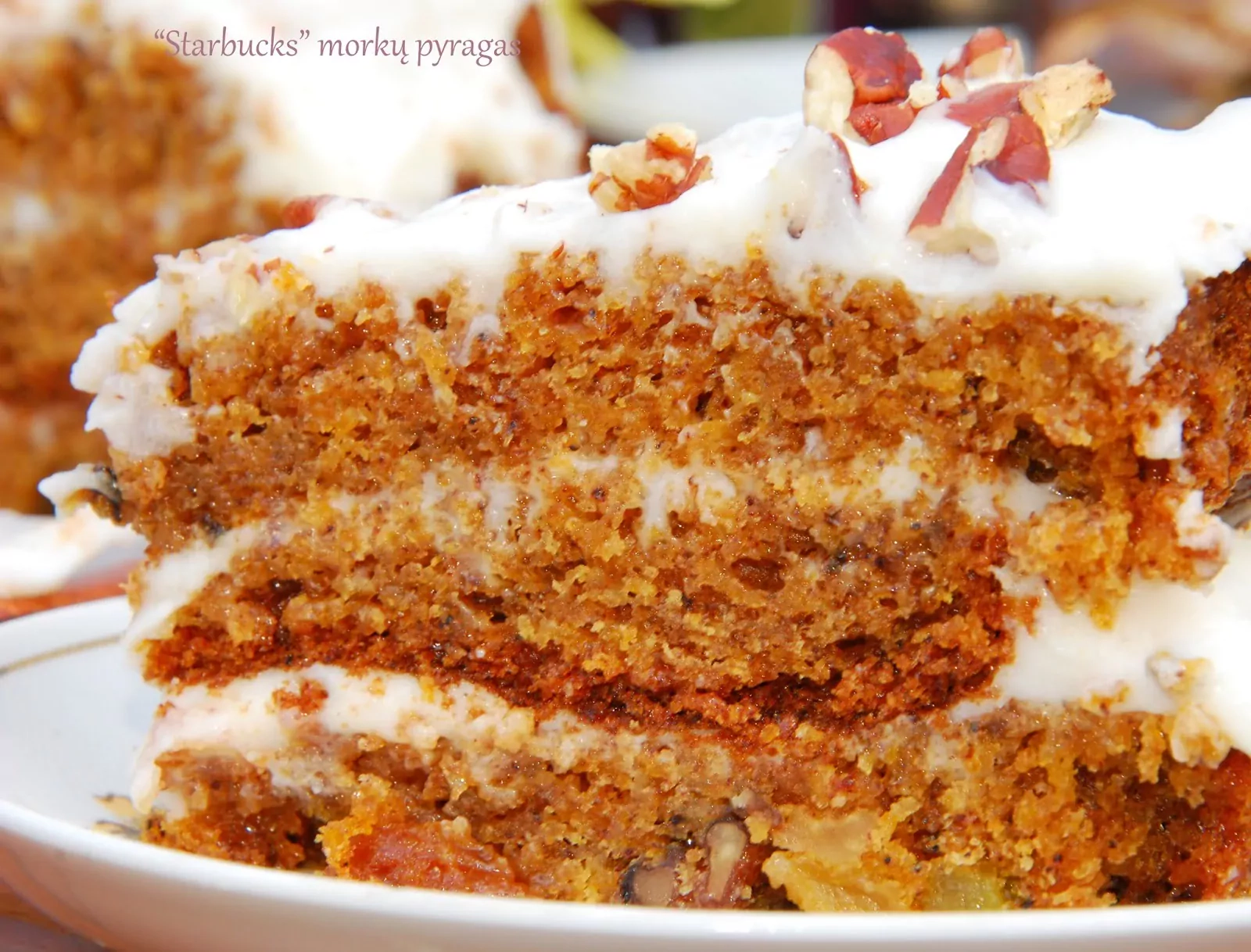 "Starbucks" morkų pyragas su maskarpone