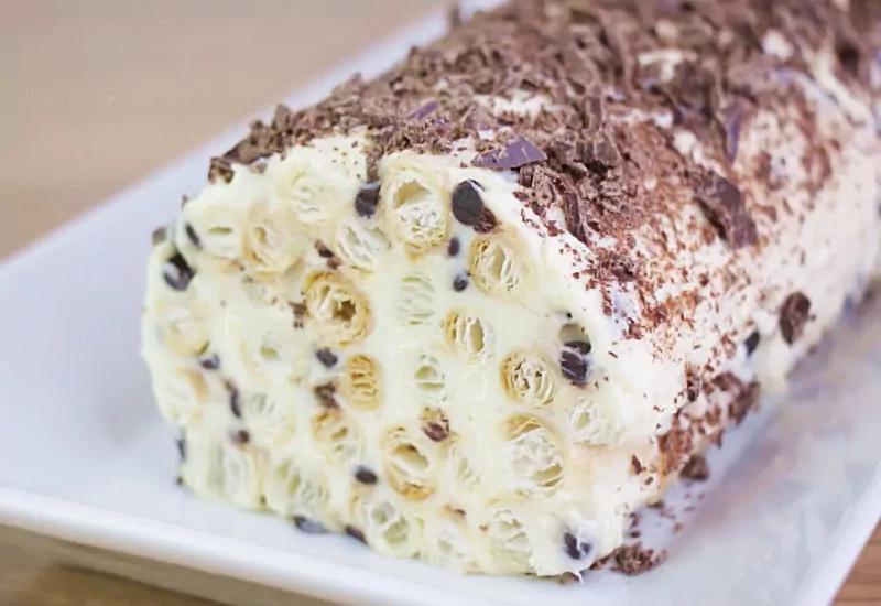 Sluoksniuotos tešlos tortas "Pliauska"