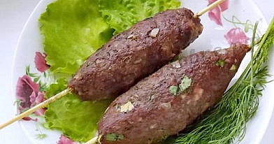 Mięsny kebab w piekarniku
