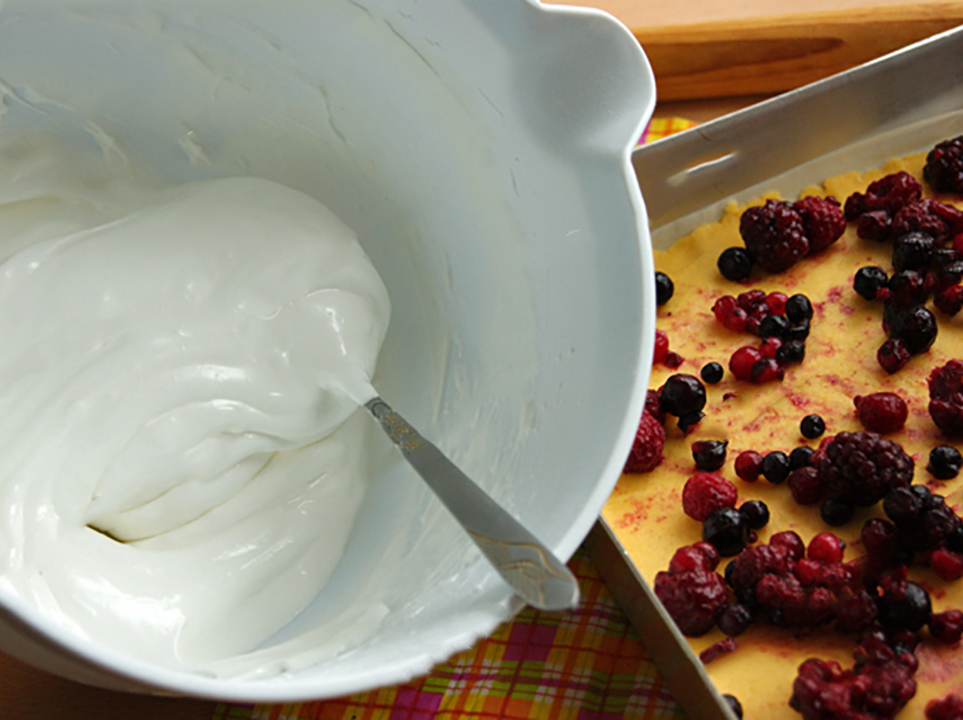 kiaušinių baltymai suplakti su cukraus pudra