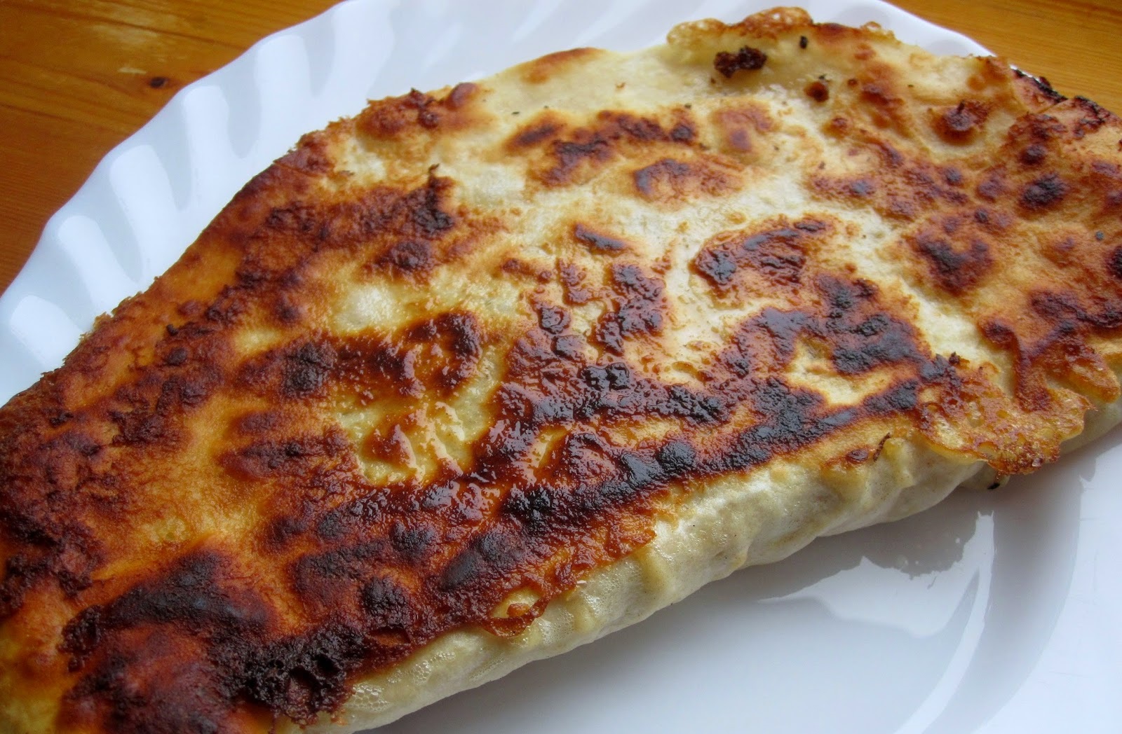 iškepti čeburekai su kumpiu ir sūriu lavaše