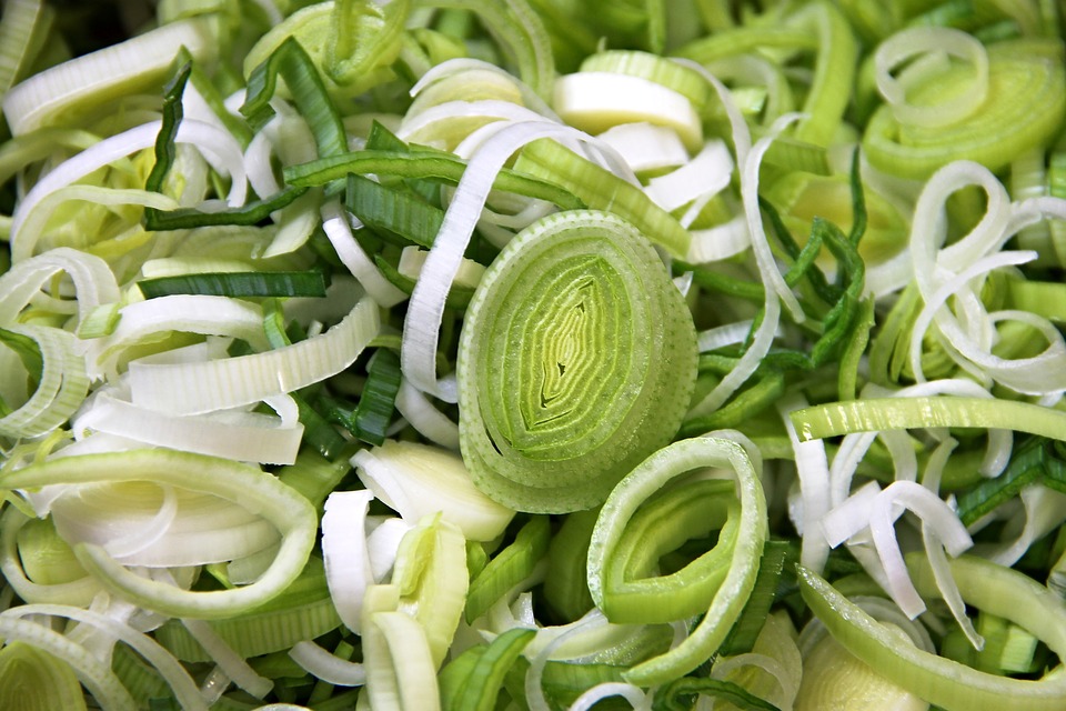 sliced leek