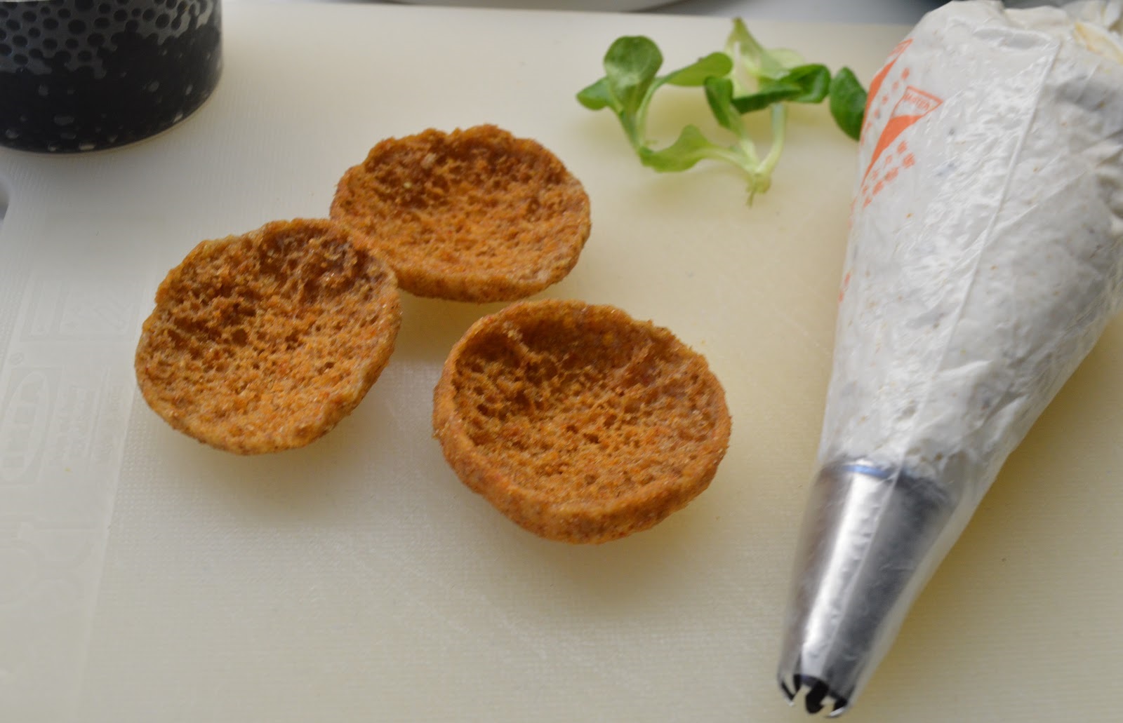 ruginiai krepšeliai užkandžiams