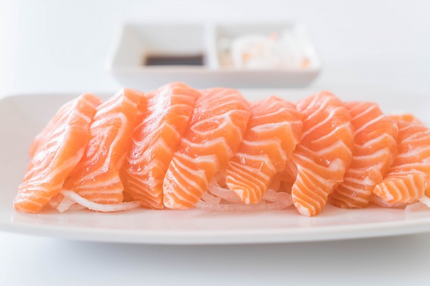 sliced salmon
