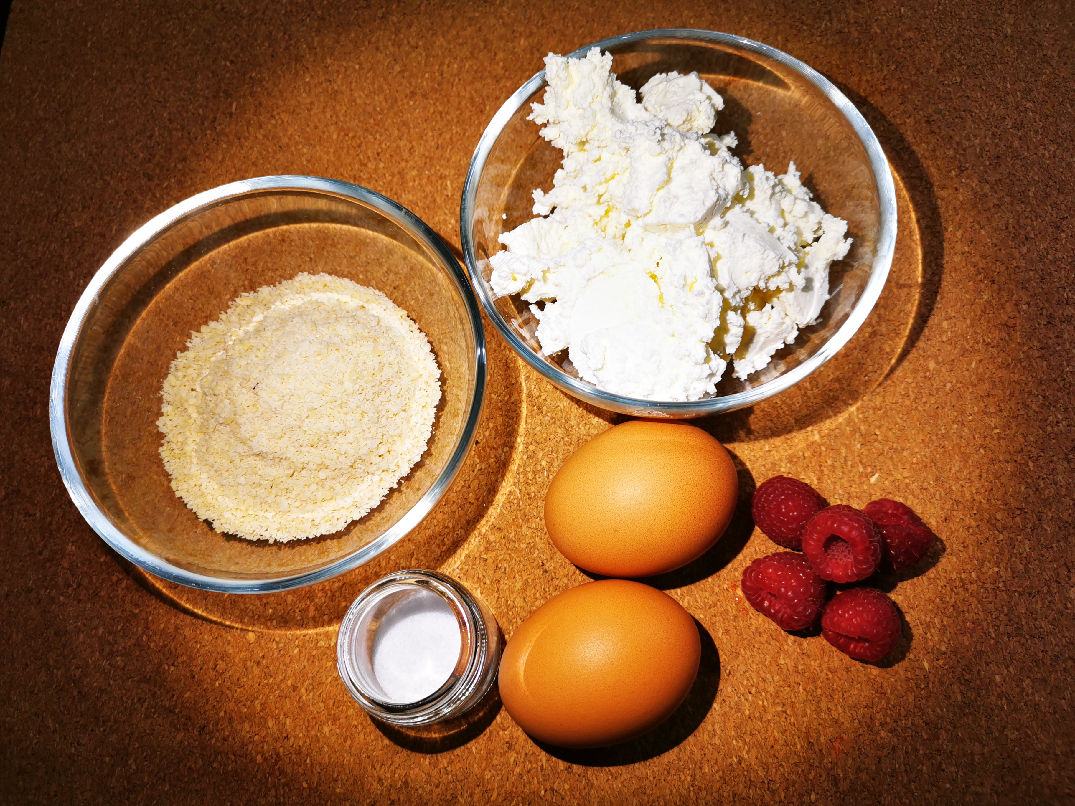 KETO Raspberry cupcakes ingredients