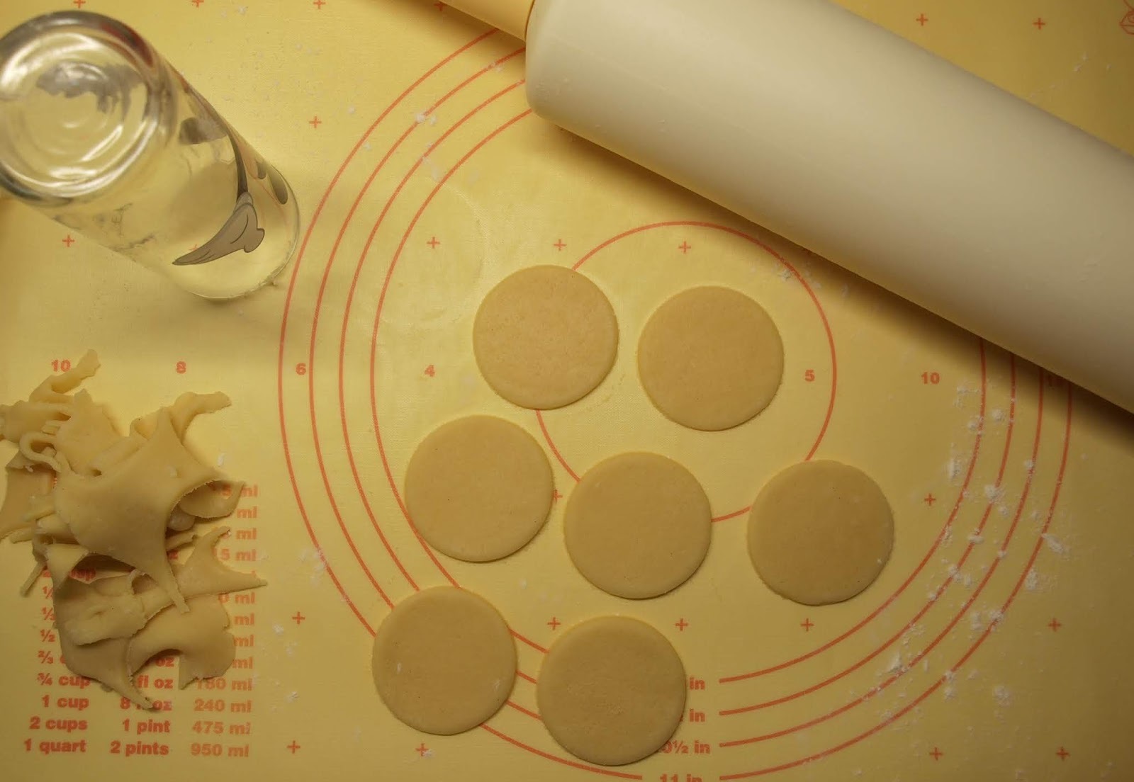 išpjauti sviestiniai sausainiai