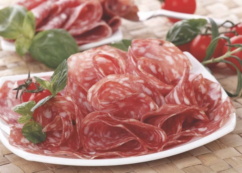 plonai supjaustyta šalto rūkymo dešra