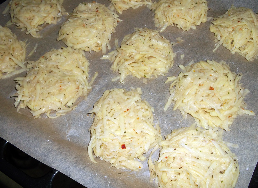 сформируеные картофельные блины