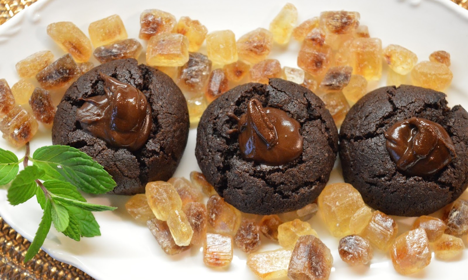 atvėsinti šokoladiniai sausainiai