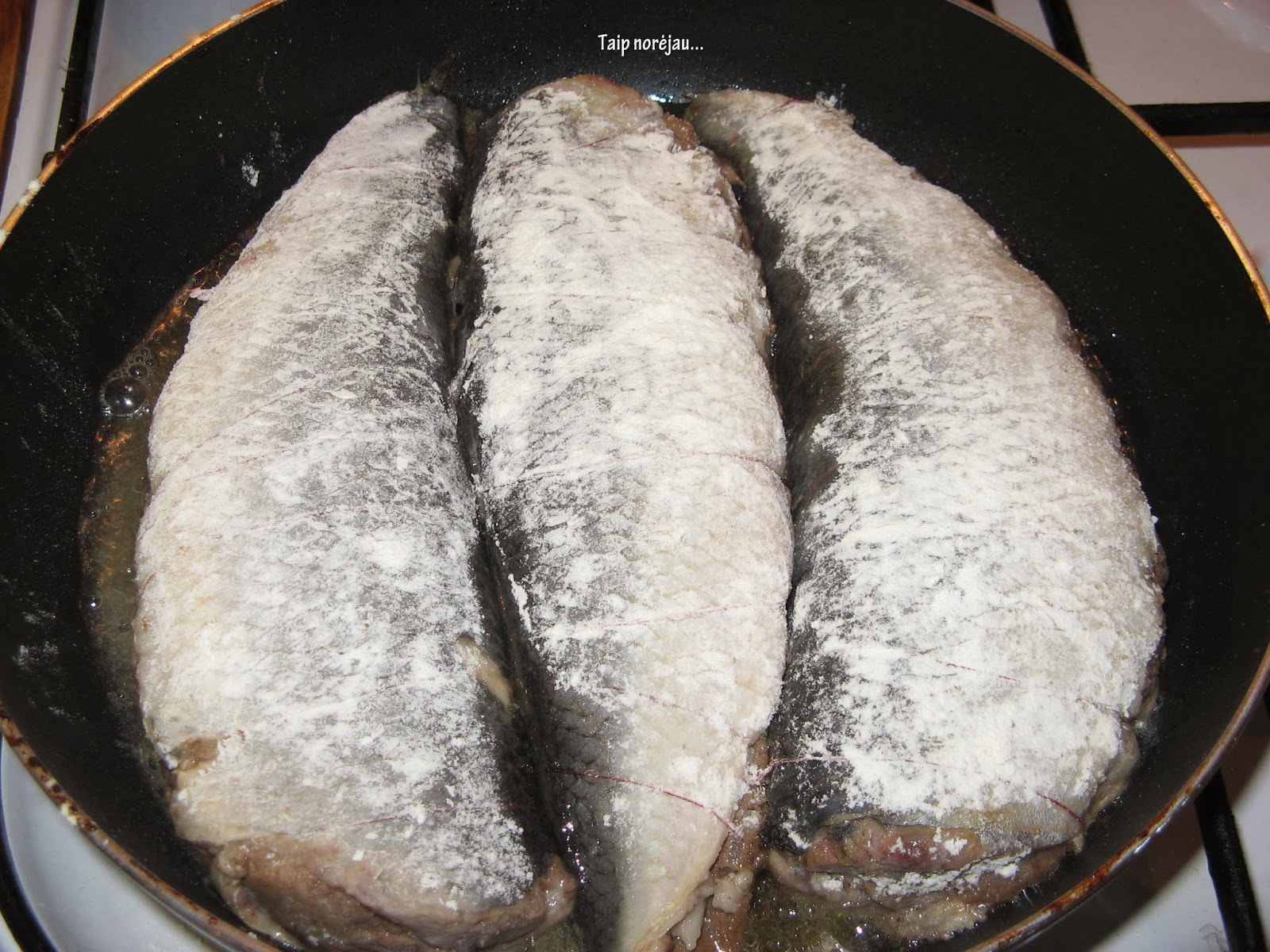 kepama įdaryta silkė