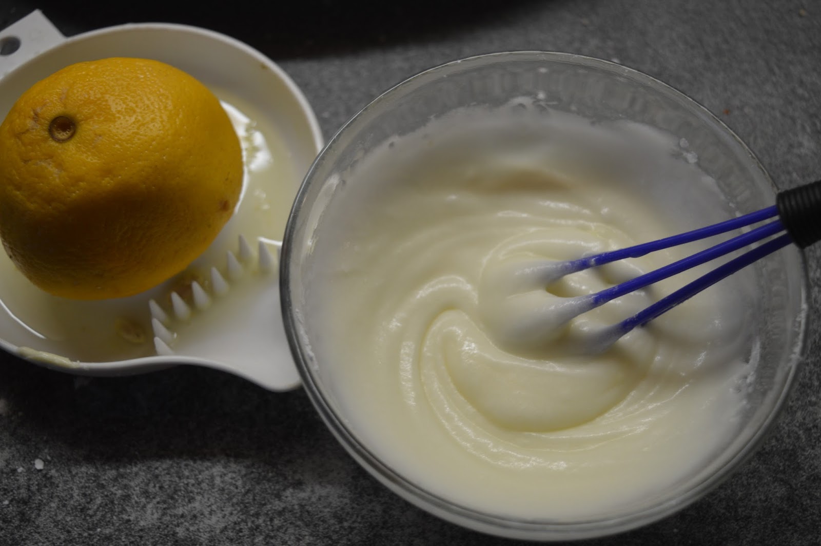 plakama cukraus pudra glajus