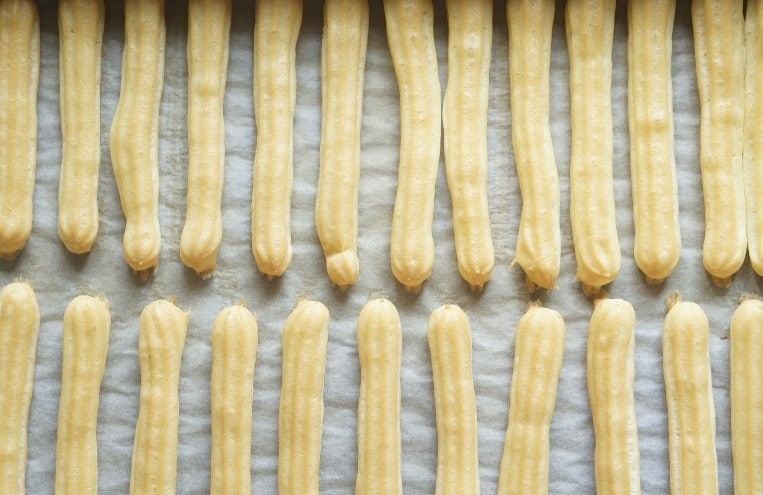 tortas damų piršteliai lazdelės