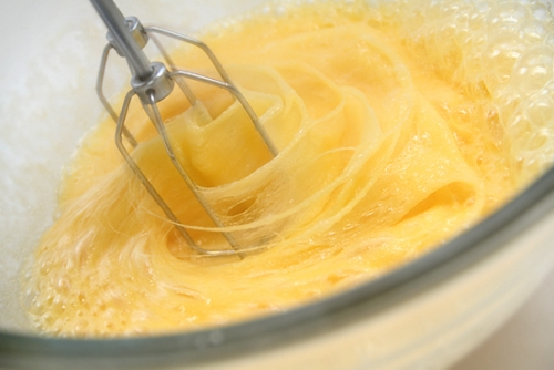 plakami kiaušiniai su cukrumi