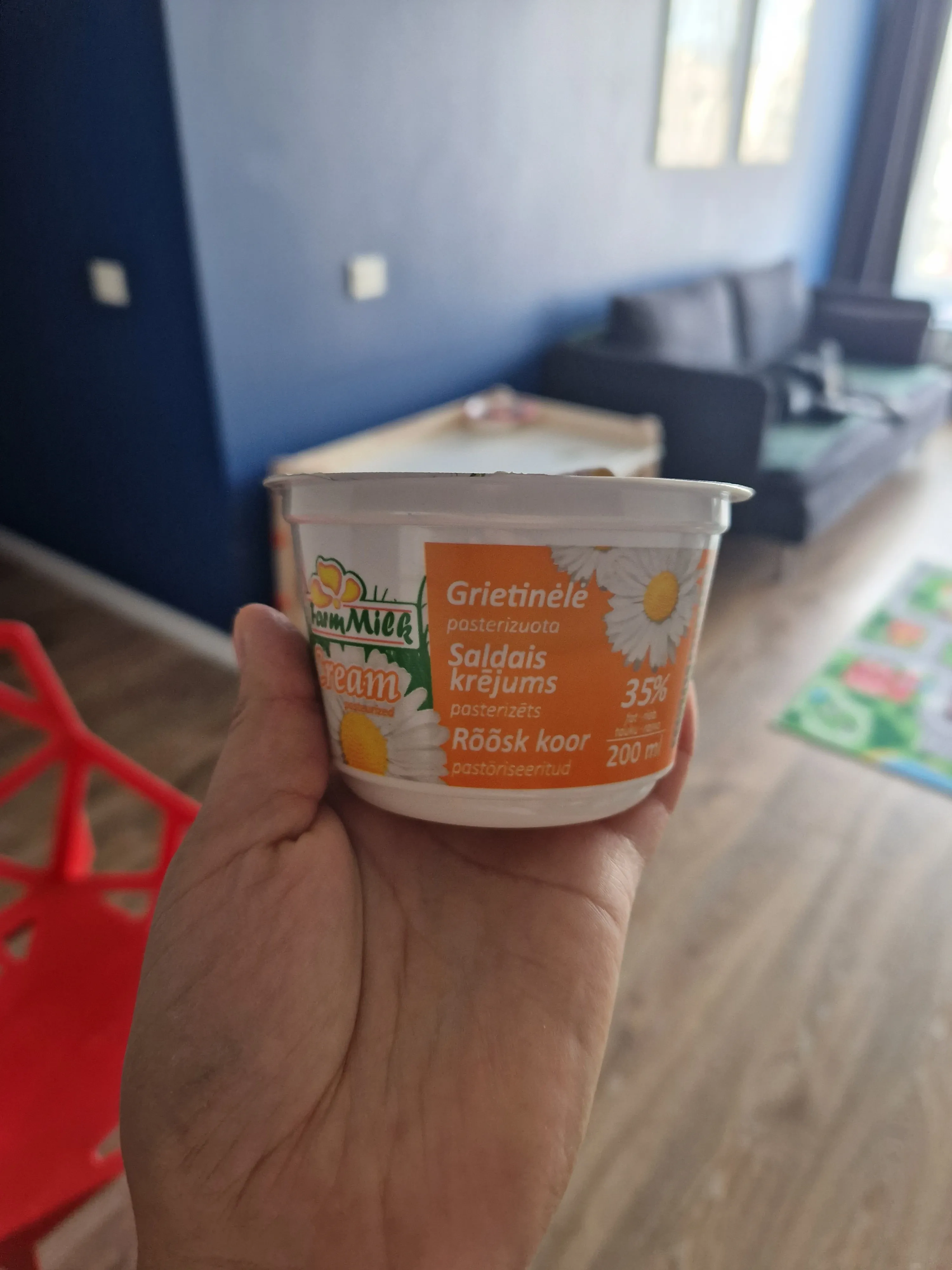 Troškinta vištiena grietinėlės padaže