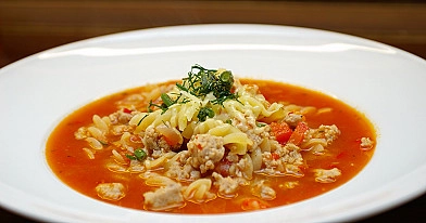 Lazanijos sriuba arba makaronų ir faršo sriuba