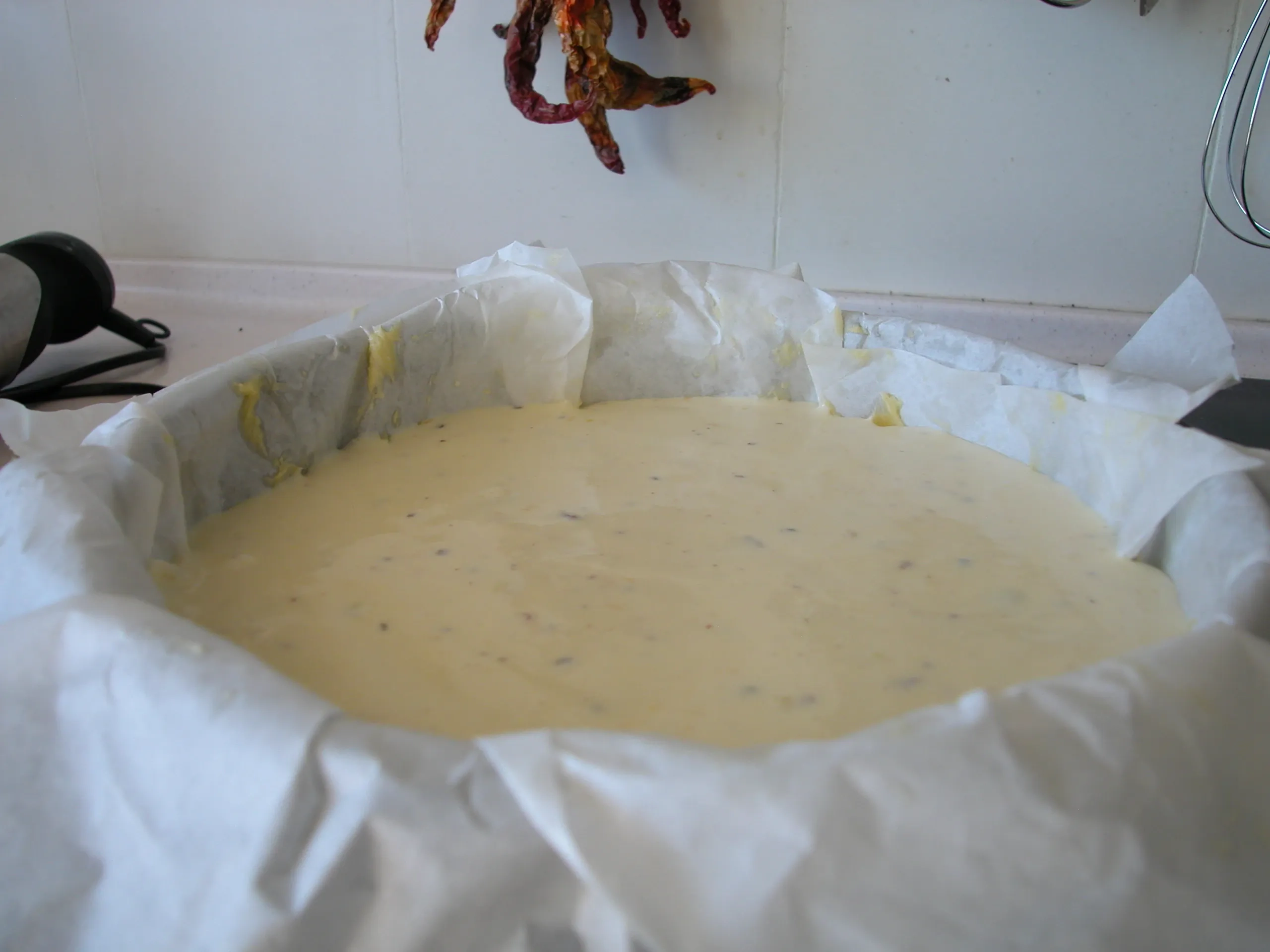 Citrininis varškės pyragas su razinomis ir grietine