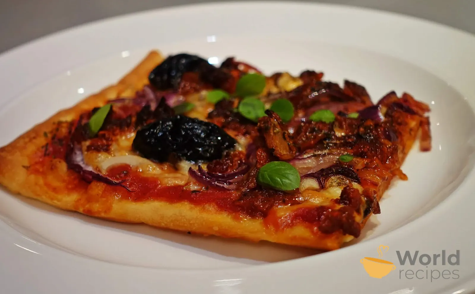 Pica su nduja dešra ir mocarelos sūriu