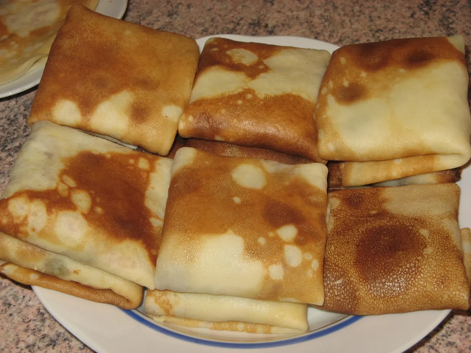 Lietiniai su virta vištiena, morkomis, pievagrybiais ir sūriu