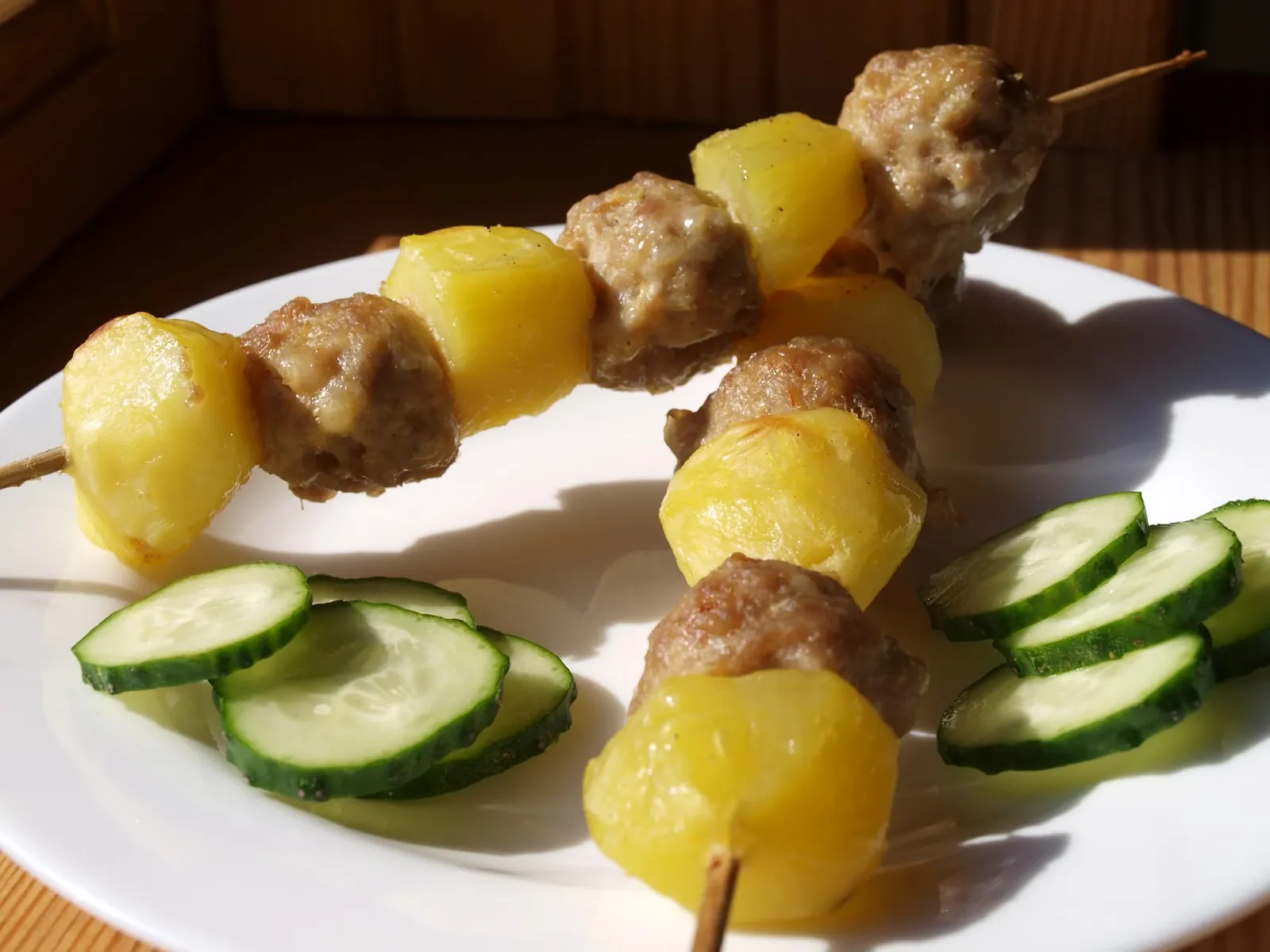 Kiaulienos kukuliai iš faršo - malta mėsa ant iešmelių orkaitėje