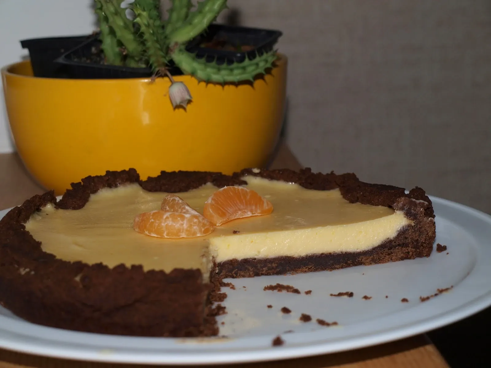 Amerikietiškas pyragas su kondensuoto pieno įdaru ir sausainių pagrindu