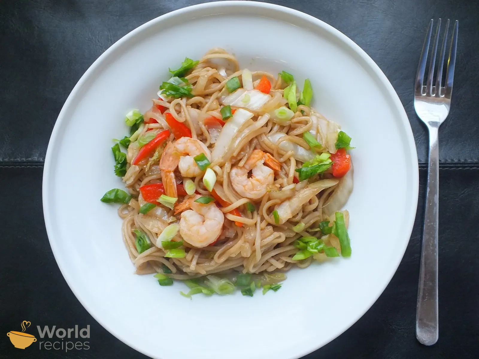 Kepti indonezietiški noodles makaronai "Mie Goreng" su krevetėmis