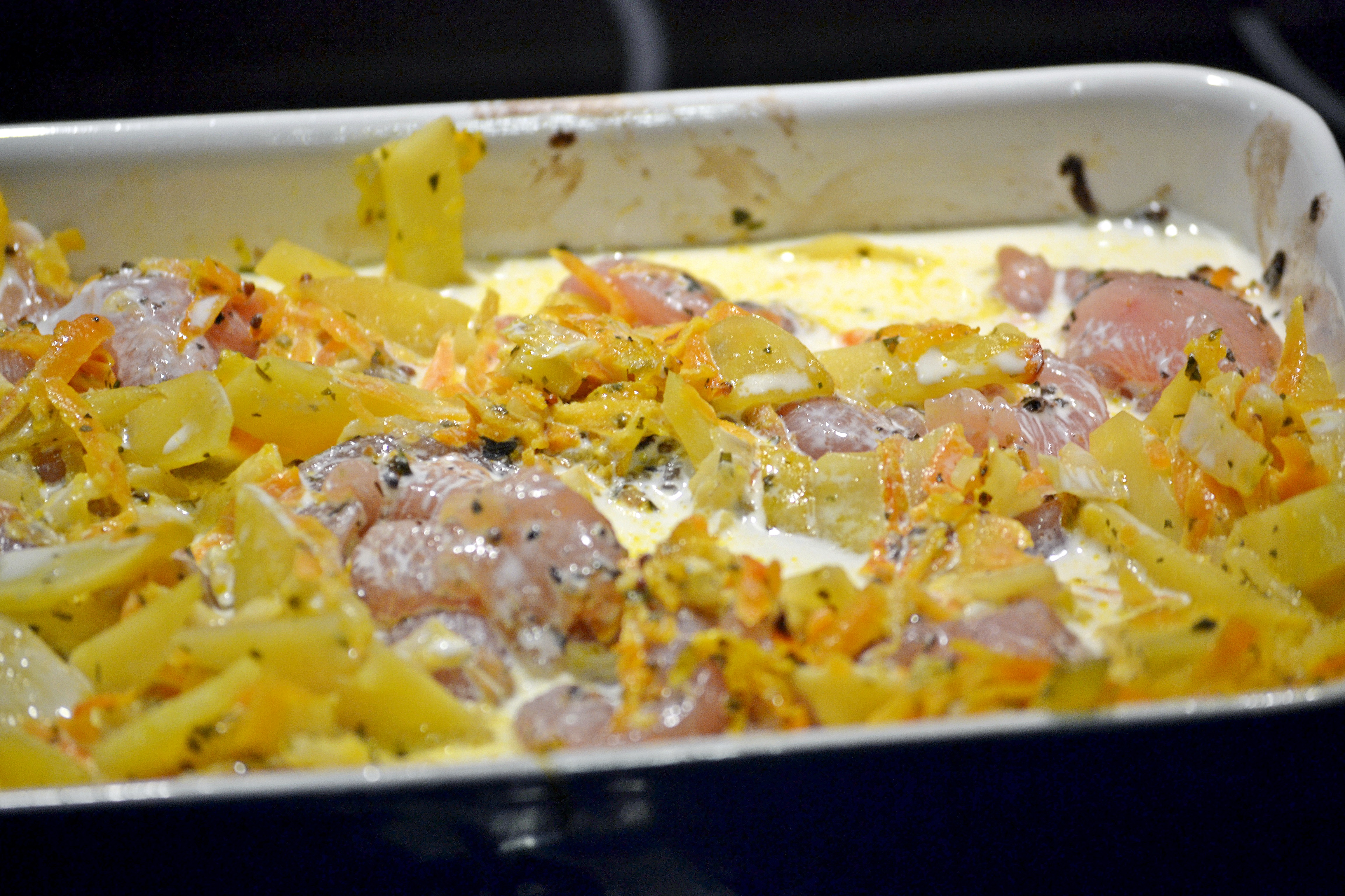 vištienos apkepas - troškinys kepimo inde