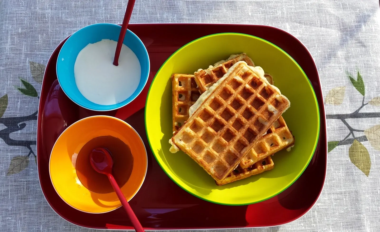 Vafliai su varške ir kefyru