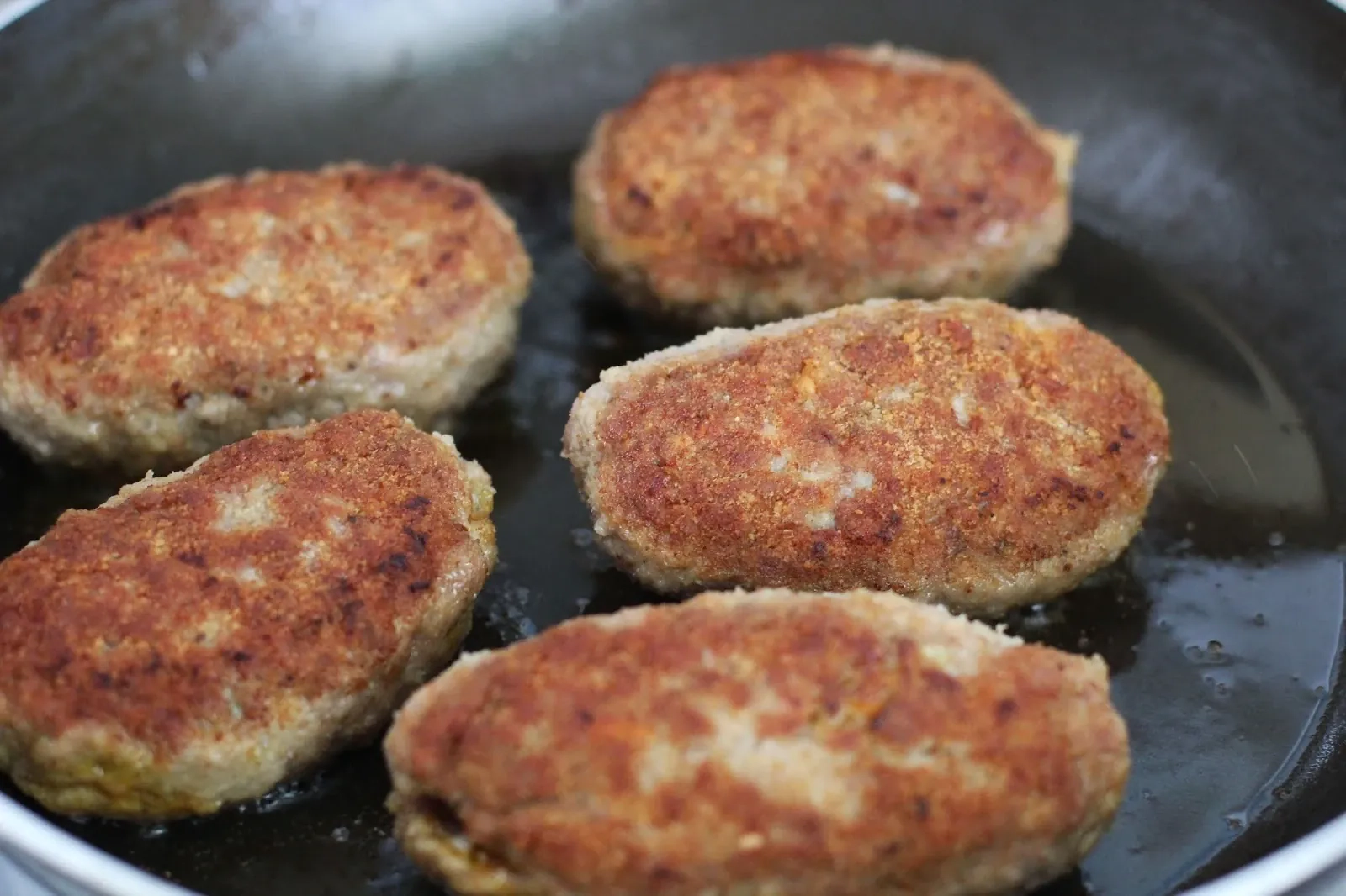 Antienos zrazai su daržovių įdaru ir grietinėlės padažu