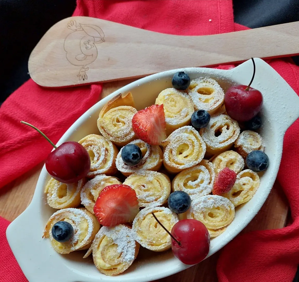 Lietinių blynelių apkepas su varške