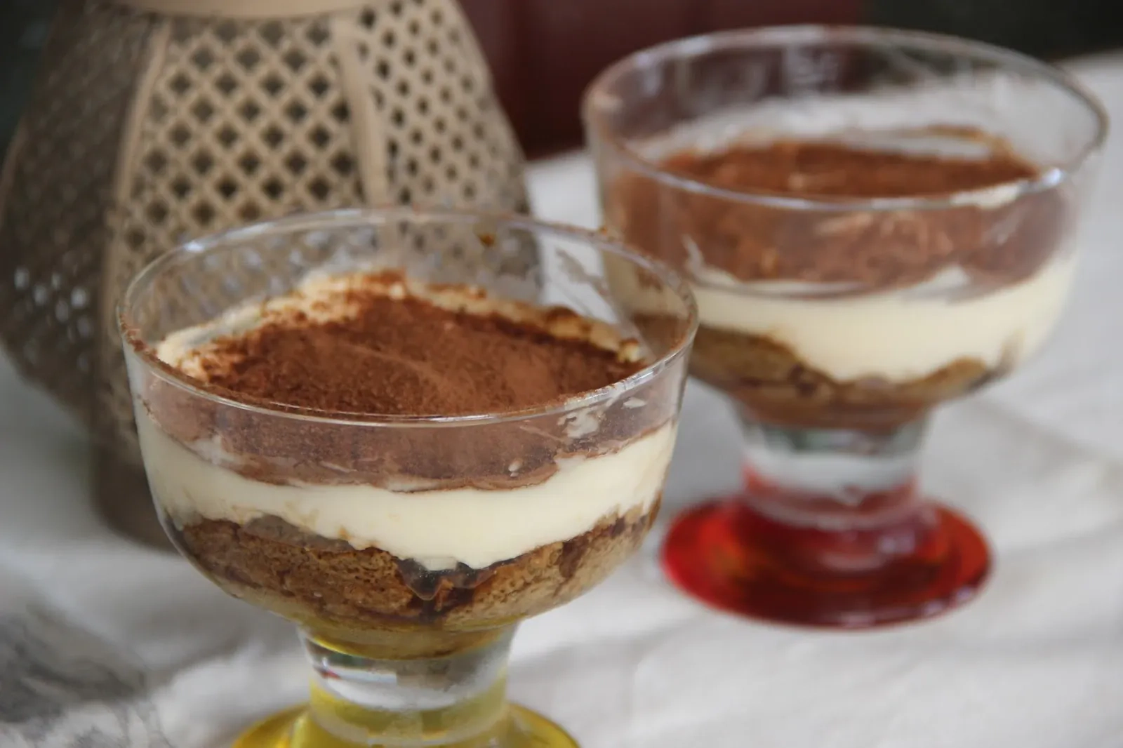 Lengvas ir greitas tiramisu su damų pirštelių sausainiais ir maskarpone