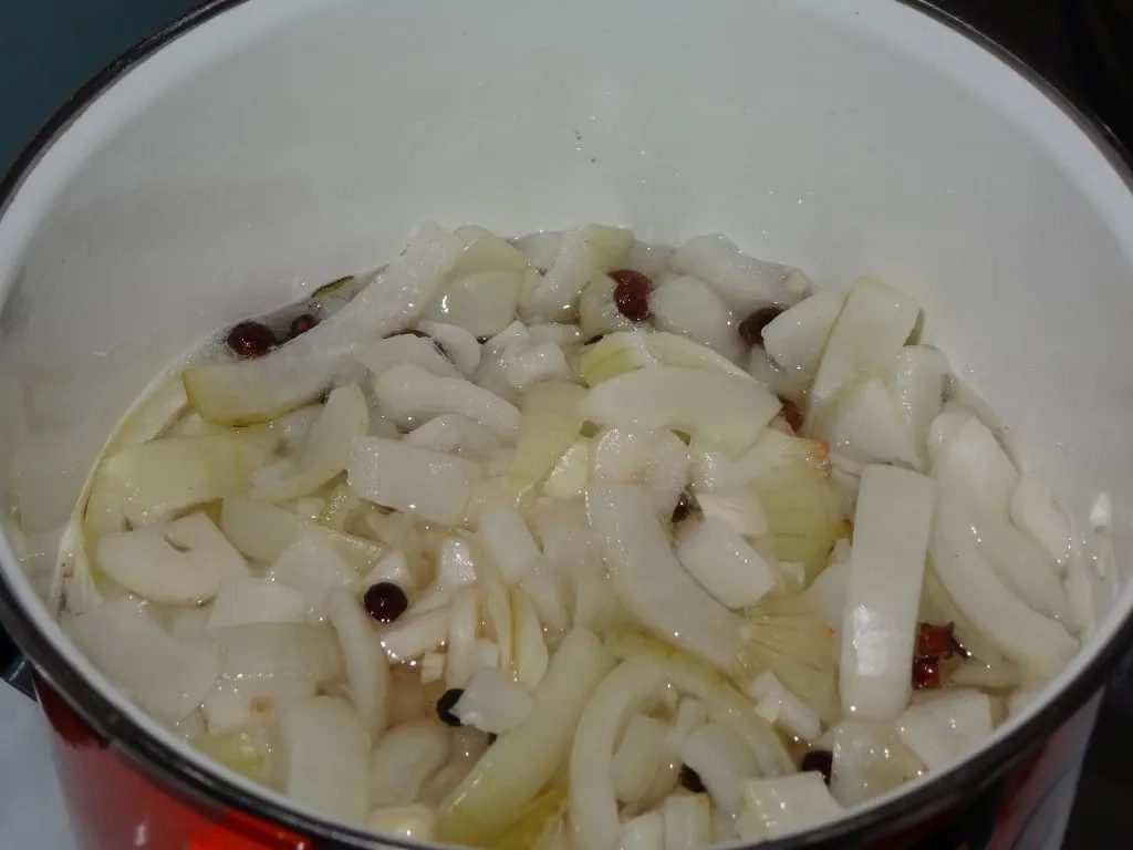 Buraczki - wiórki do słoika, na zimę Buraczki - wiórki do słoika, na zimę
