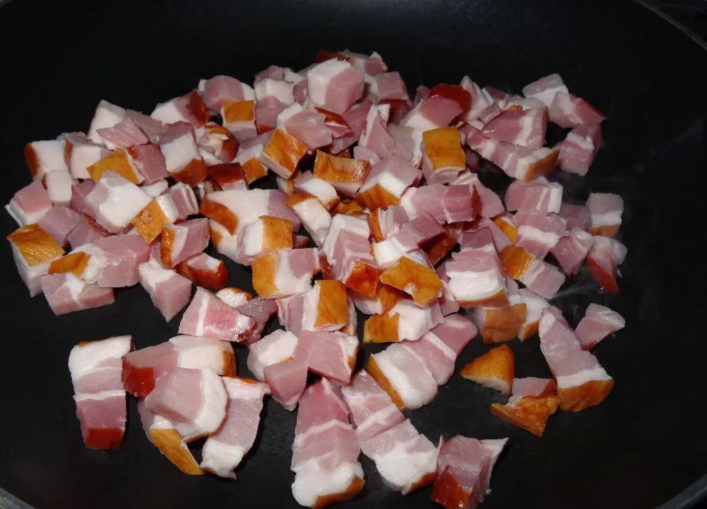 Spaghetti carbonara z boczkiem