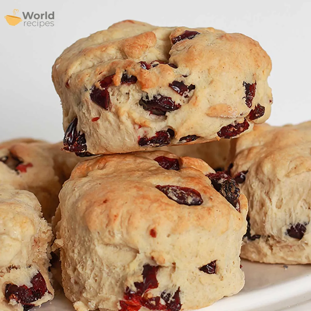 Englische Scones mit getrockneten Cranberries