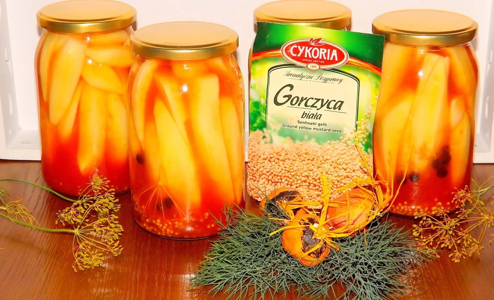 Pikle w ostrym ketchupie