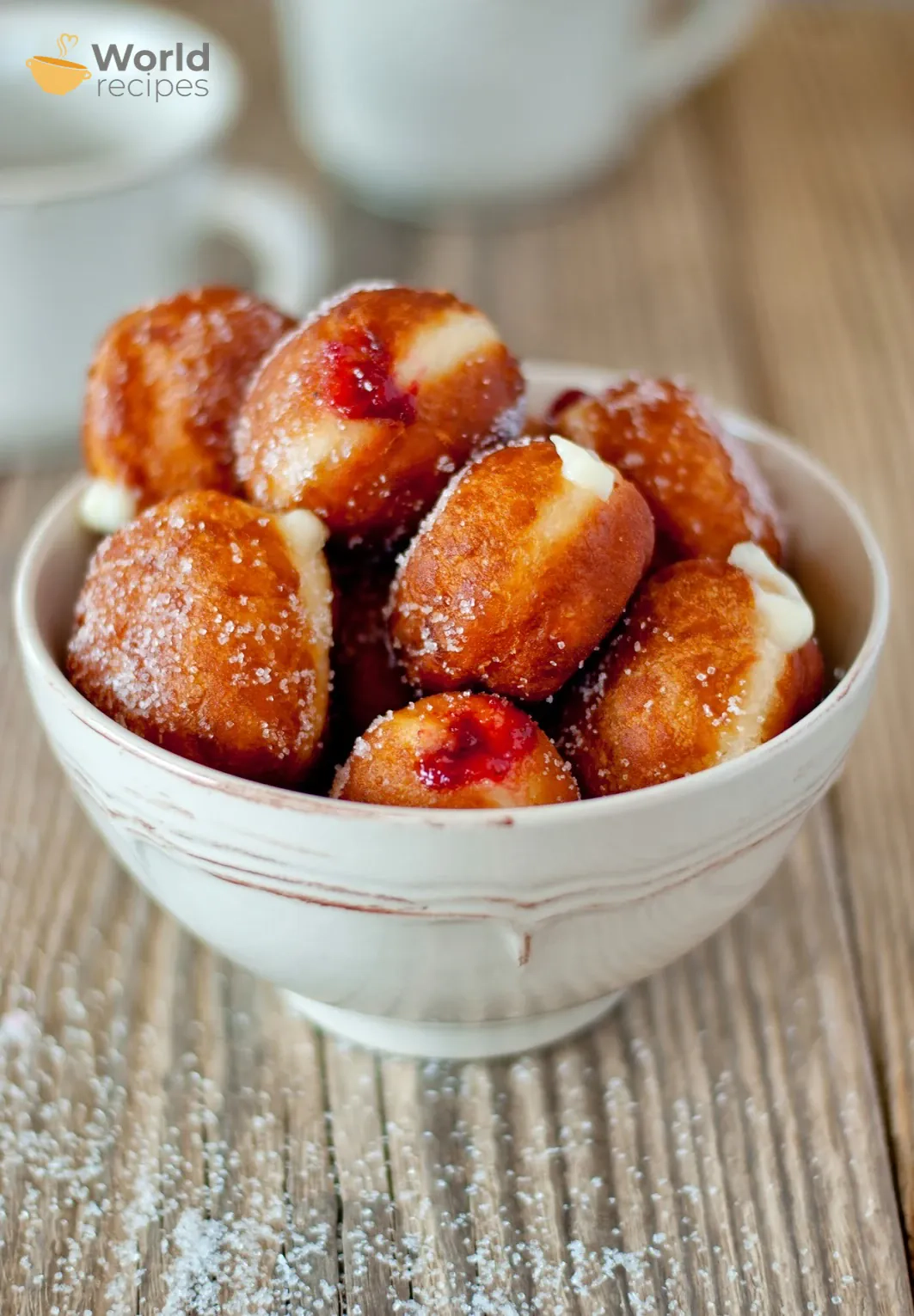 Bomboloni - włoskie pączki z budyniem