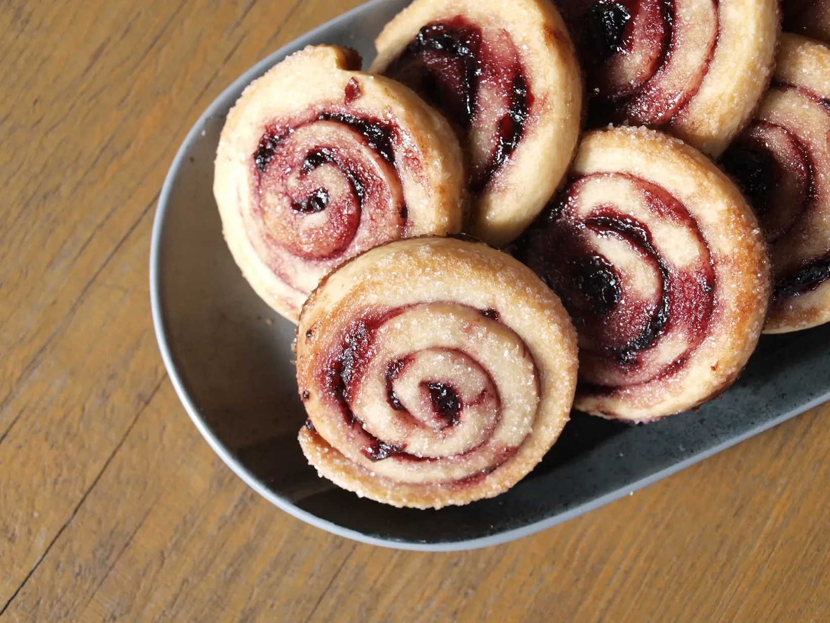 Trapūs sausainiai su uogiene