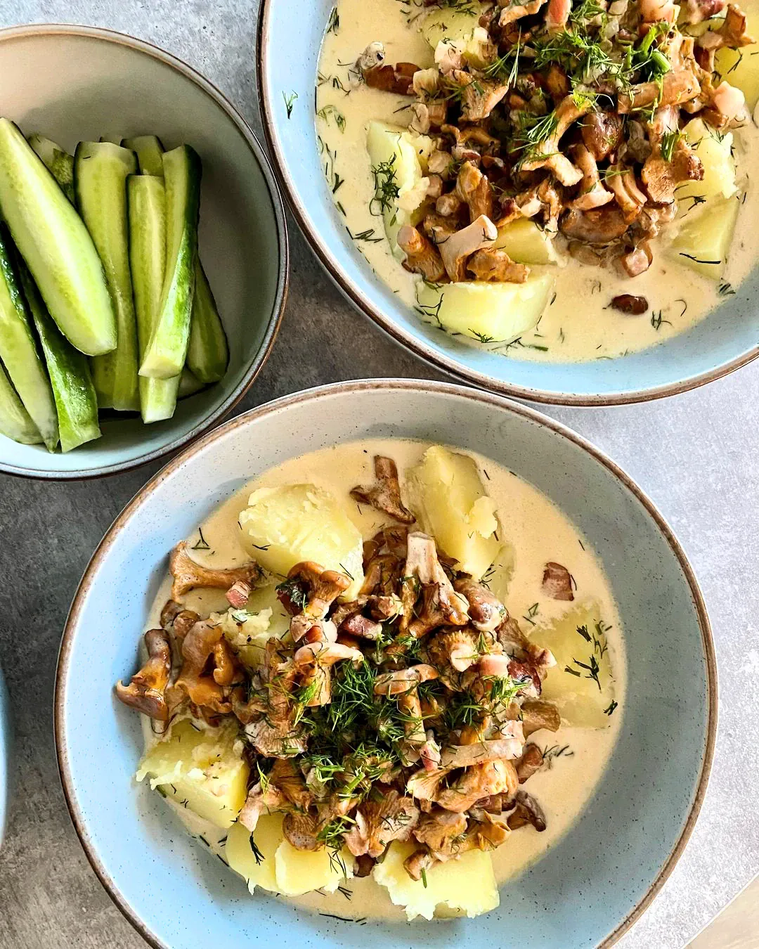 Voveraičių padažas su grietinėle ir šonine