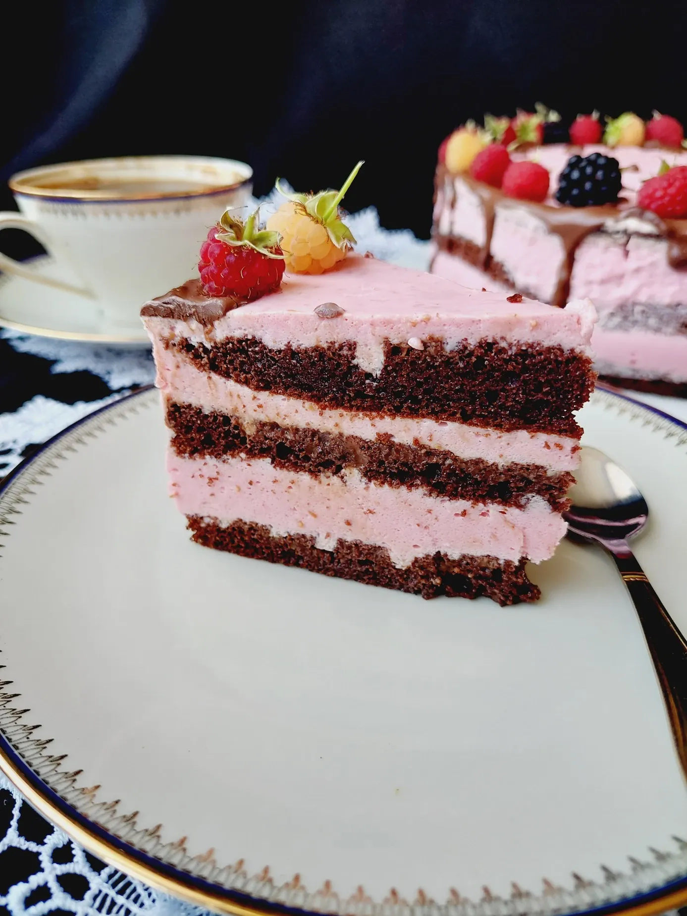 Tortas „Šokoladinė avietė"