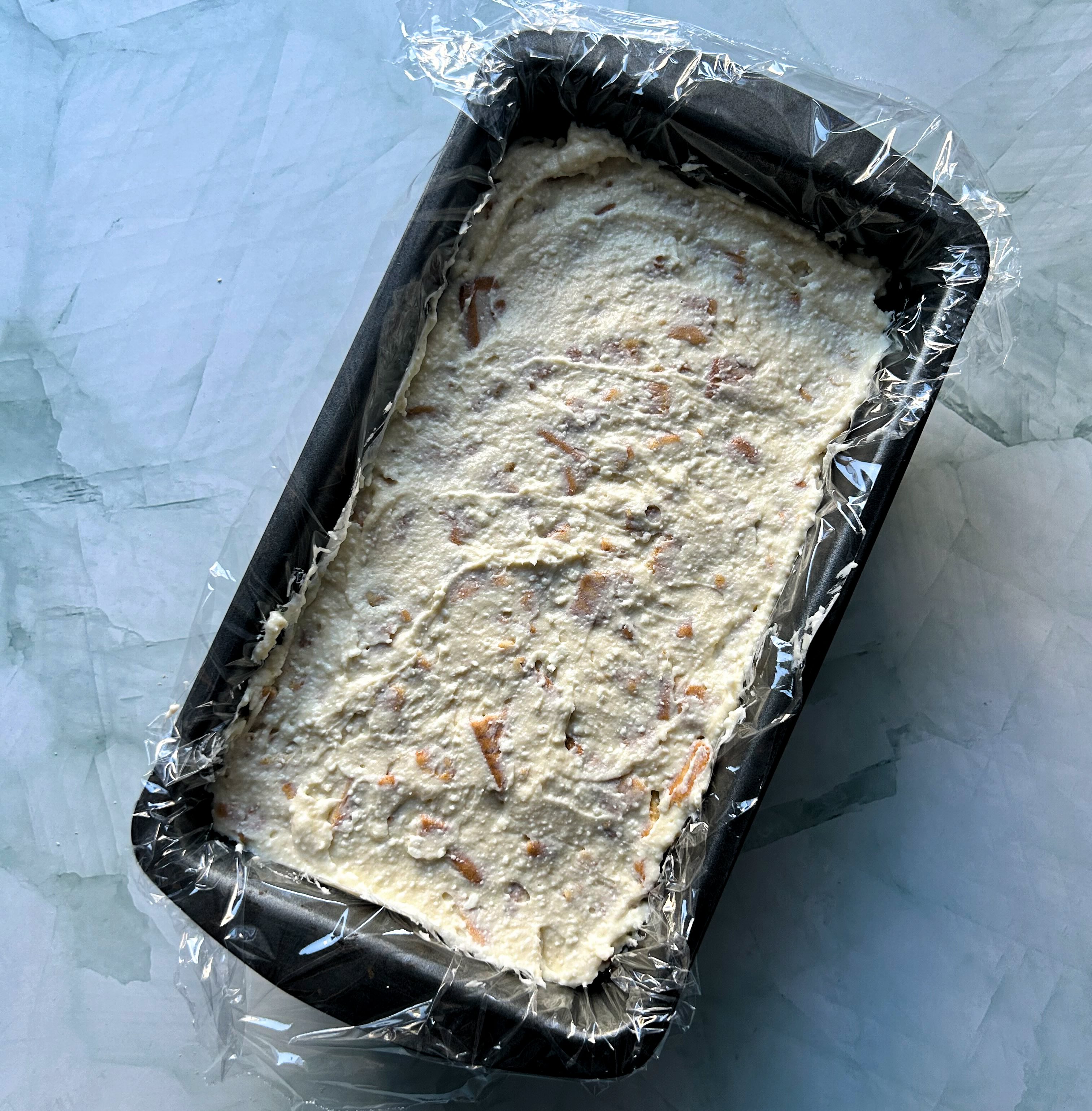 tinginio masė sudėta formoj