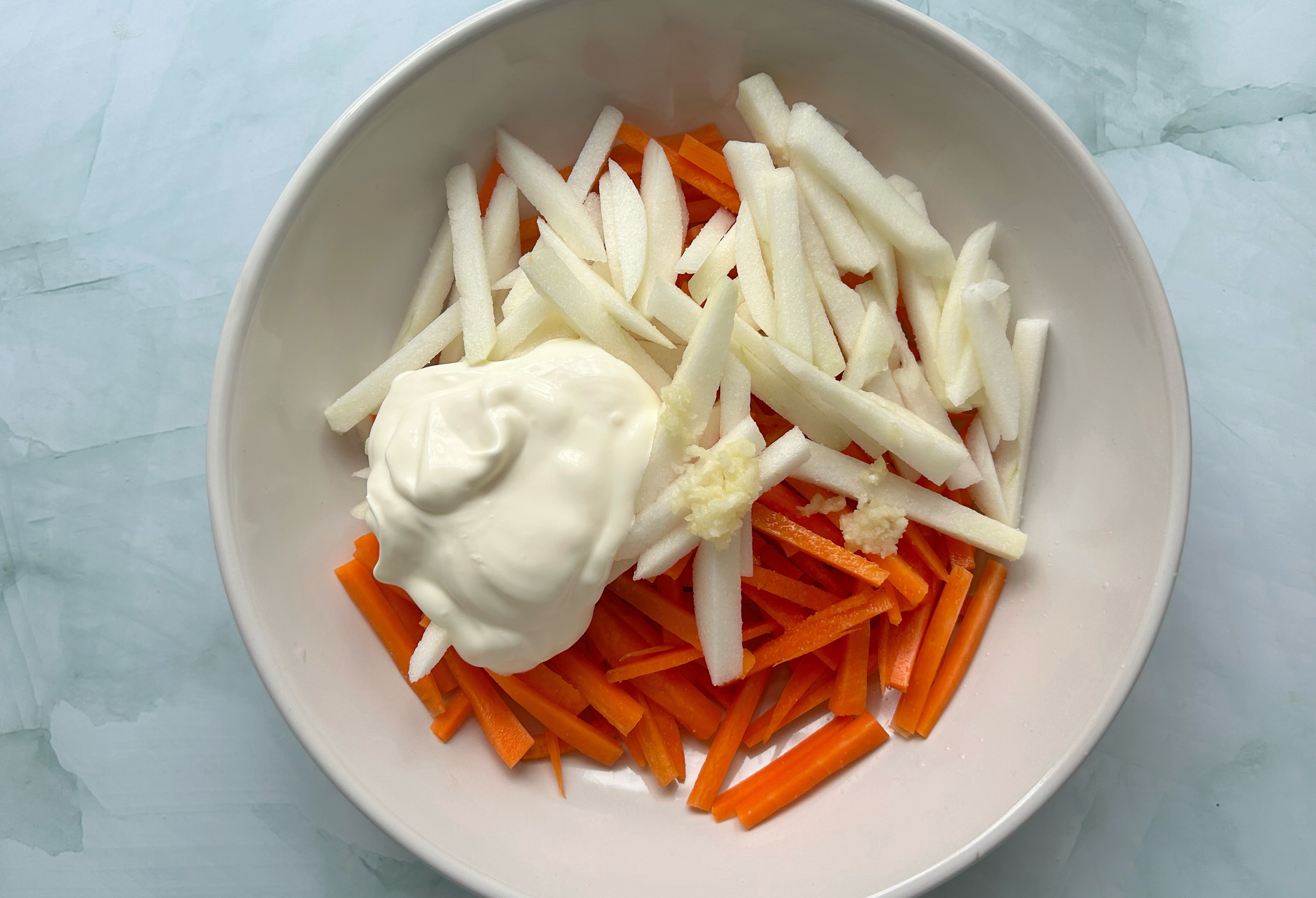 Morkų salotos su obuoliais "Gaidelis"