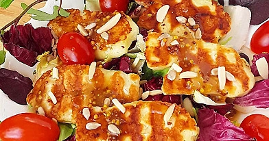 Sałatka na dzień dobry z halloumi