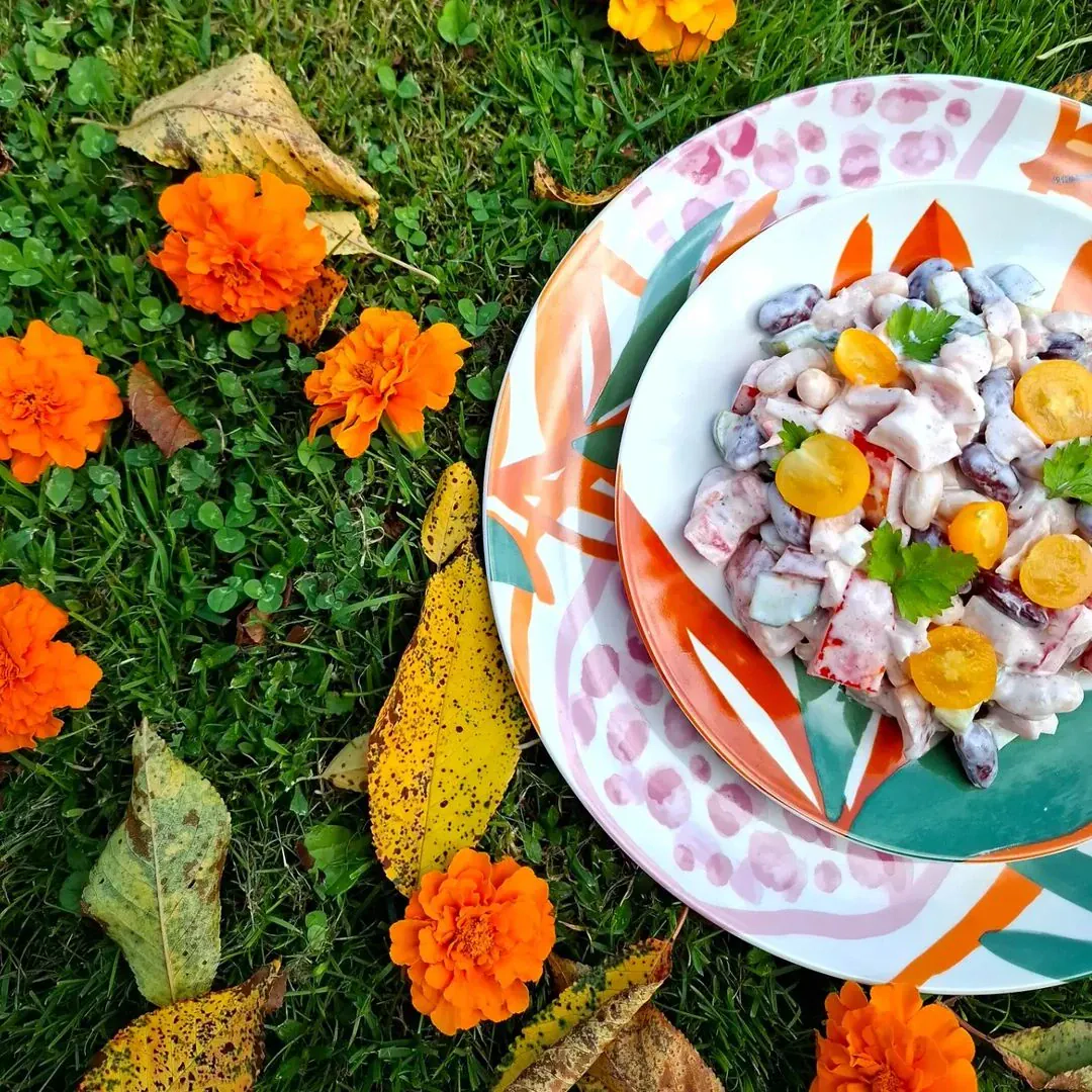 Pupiņu salāti ar kūpinātu vistu