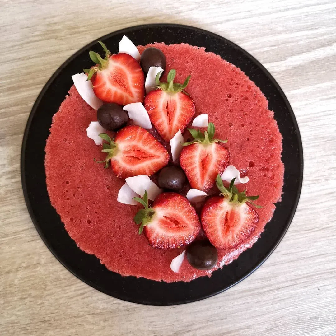 Gaivus braškinis tortas su Philadelphia, be įprastinių miltų