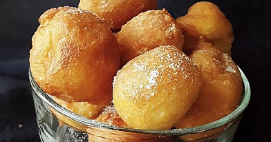 Mini pączki na serkach homogenizowanych łyżeczką kładzione