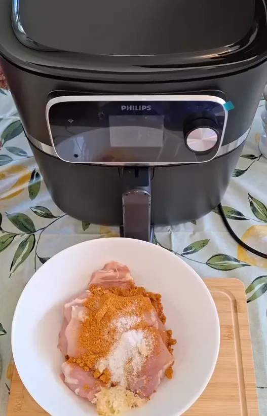 Vienkārši pagatavojams vistas kebabs (air fryer)