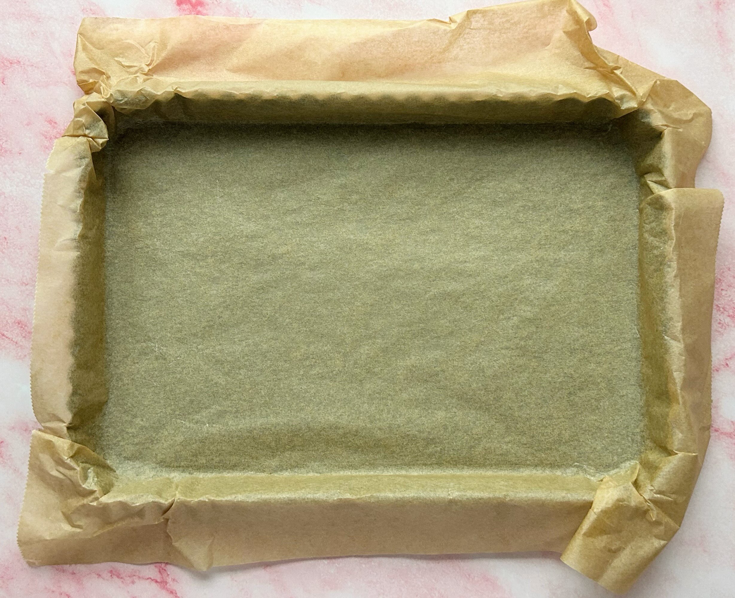 kepimo popieriumi ištiesta skarda