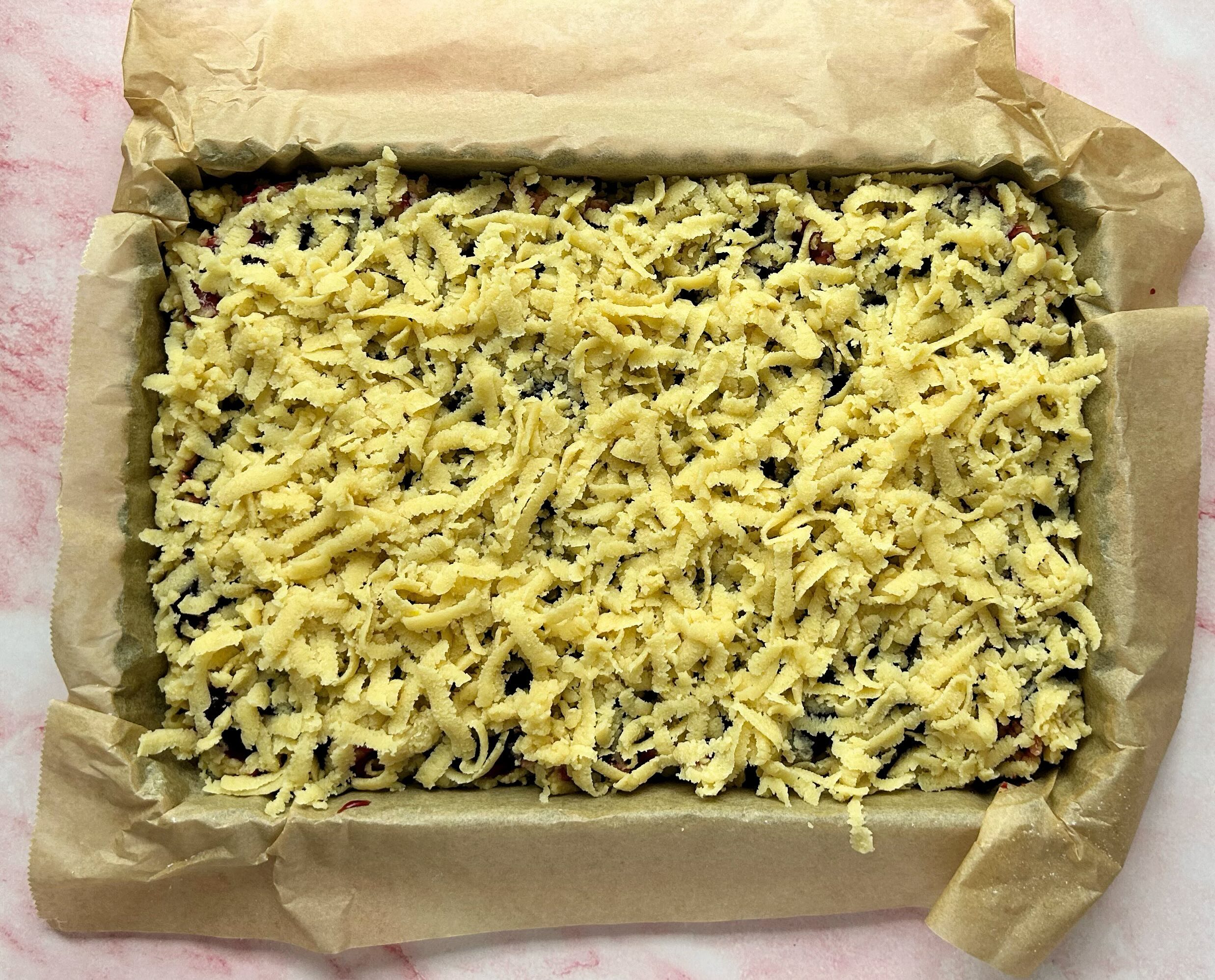 užtarkuotas viršutinis tešlos sluoksnis